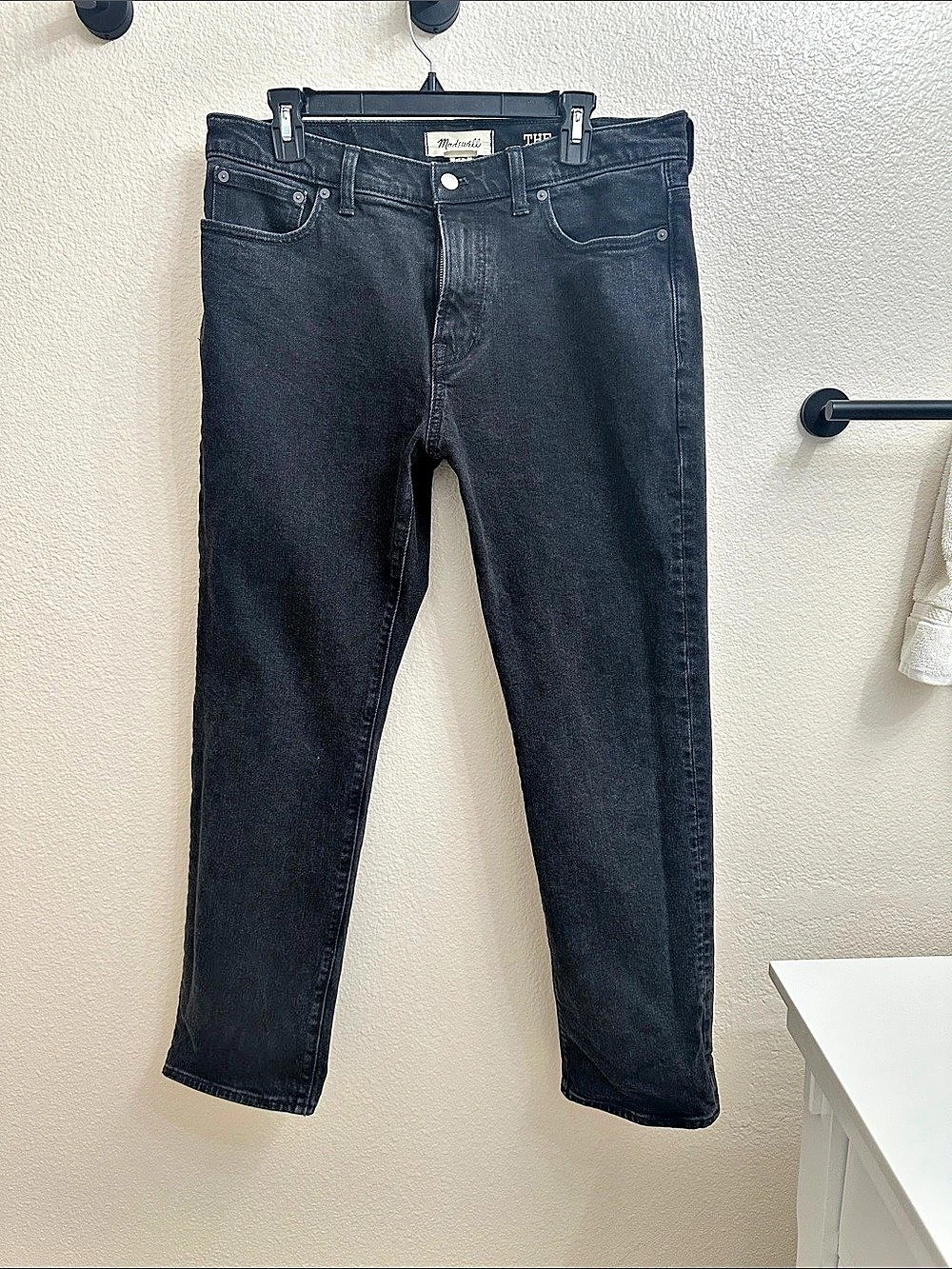 Madewell The 1991 Straight Leg Jeans in Black - like new